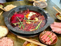纯牛油锅底-黄潇洒老火锅(九眼桥宏济巷店)