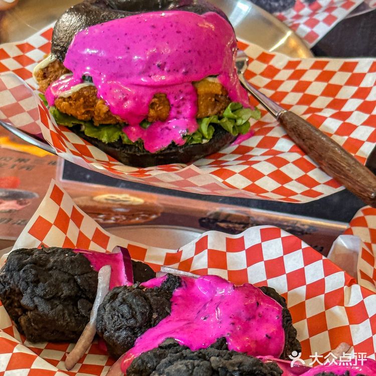 BLACKPINK汉堡🖤💗唐山这家古着店有点东西