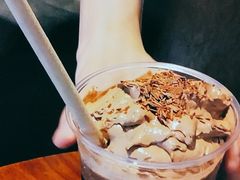 -星巴克臻选(上海中环广场2F店)