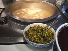 -陆元丰·兰州纯汤牛肉面(自强西路店)