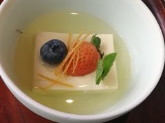 -穹六人间 people 6(岳阳路店)