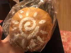 荔浦芋泥包-啊噗吐呦现场烘焙(麦凯乐店)