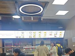 -陇上全荟兰州传统牛肉面(延吉路店)