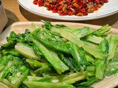 -肖四女乐山跷脚牛肉(滨江天街店)
