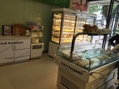 -康欣烘焙连锁(湛师店)