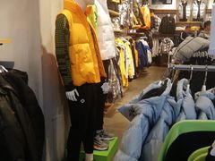-metersbonwe(中华城店)