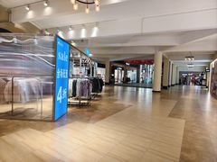 -王府井奥莱临潼小镇(临潼店)