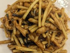 -鑫巴蜀小镇 · 水煮鱼专研店(玉桥店)