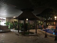 -泉城欧乐堡戏水湾艺术养生温泉