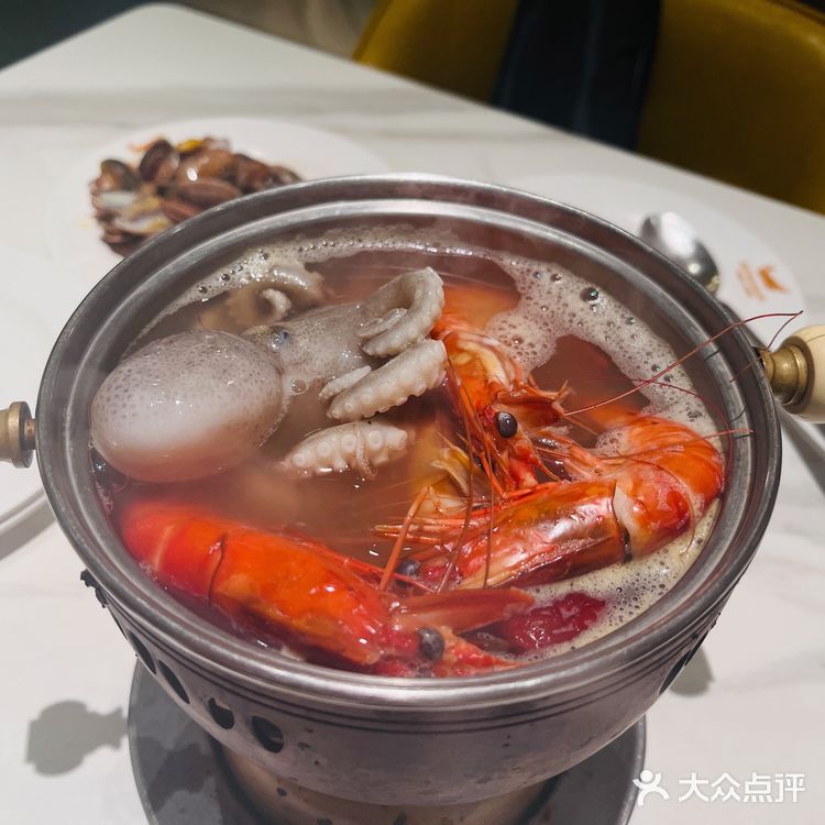 158/人 种类超多的海鲜自助餐｜现捞现煮，情侣约会好去处😽