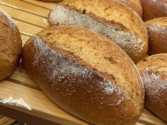 全麦黑面包-多乐之日(颐堤港店)
