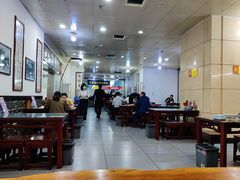 大堂-牛一嘴·兰州牛肉面·大盘鸡(财富中心店)