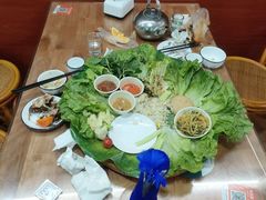 -沐毫傣泐云南菜孔雀宴•手抓饭傣味烧烤(曼听公园店)