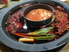 -黄潇洒老火锅(九眼桥宏济巷店)