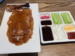 -草窝烤鸭·新京菜(振华广场店)
