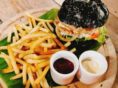 -Naughty Nuri’s Phuket
