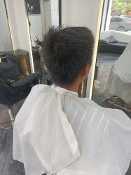 -星座接发烫染美发超市