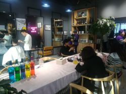 -MOVAN  HAIR莫凡匠人发型屋