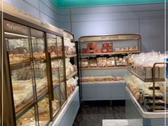 面包甜点陈列柜-圣安娜饼屋