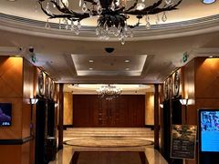 -深圳富苑皇冠假日套房酒店