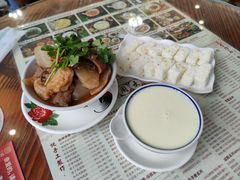 -周大娘牛乳(旧寨古村总店)