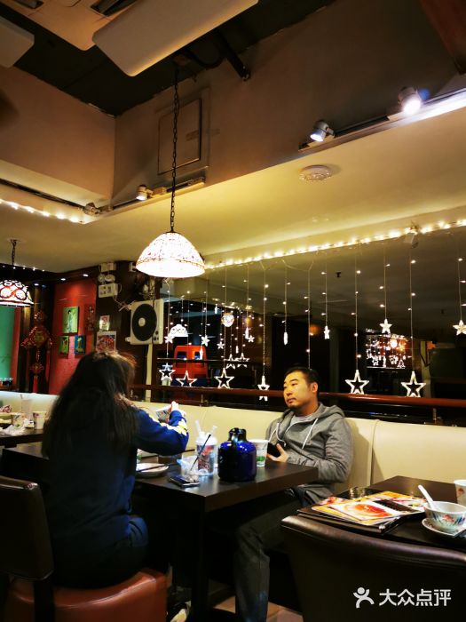 大头虾越式风味餐厅(光明广场店)大堂图片