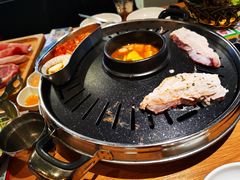 -江南猪肉商会无限续吃(弘大店)