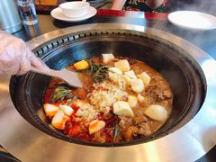 -田家大院东北农家菜铁锅炖(西安总店)