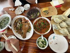 -鸿运美食府