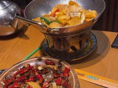 -隔壁老王·家常云南菜(花巷店)