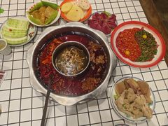 -六婶老火锅(交通大学直营店)