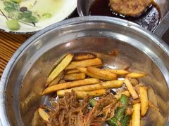 -阿姨小肉摊(同济西苑店)