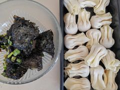 -曼听小寨海鲜烧烤·大连辣炒大王(盖州街店)