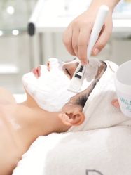 -美肤盾祛痘·问题肌头疗管理中心