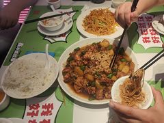 -鑫小城故事·藕汤·家常菜(台北一路总店)
