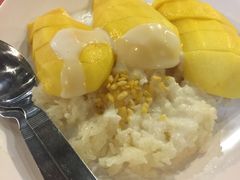 -芒果糯米饭摊子