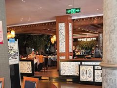 -八府香鸭·啫啫煲(华山路店)