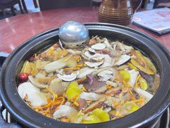 -菌之家·专业纯野生菌火锅·特色炒菌