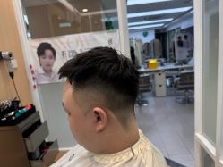 -首脑美发沙龙