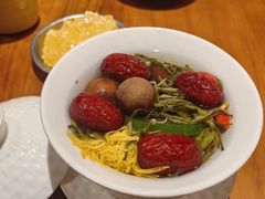 八宝盖碗茶-青海名吃尕张娃非遗烤肉(海湖总店)