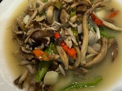 炒鸡纵-汤锅大王(新平曹苏黄牛汤锅有限公司)