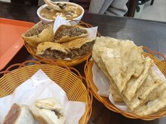 -方中山胡辣汤(成都首店)