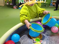 -爱睿思儿童早教亲子游泳(万象城店)