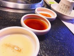 -草家酱蟹炭火烤肉店(珲春南路一店)
