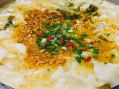 -德林酸菜鱼火锅(南丹店)