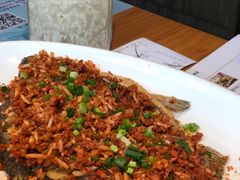 干烧武昌鱼-莲餐厅·湖北菜·藕汤是头牌(愚园路店)