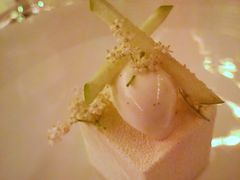 白巧克力慕斯-The Ritz Restaurant