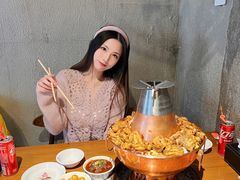 -炉小二铜锅牛蛙•川湘菜(三里屯店)