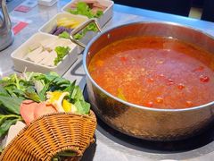 -野山舂·贵州现舂酸汤牛肉(民生路店)