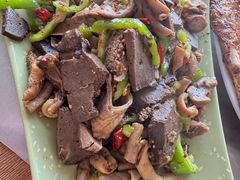 -北京龙庆四季香农家饭庄·灶台鱼·碳烤虹鳟鱼(龙庆峡店)